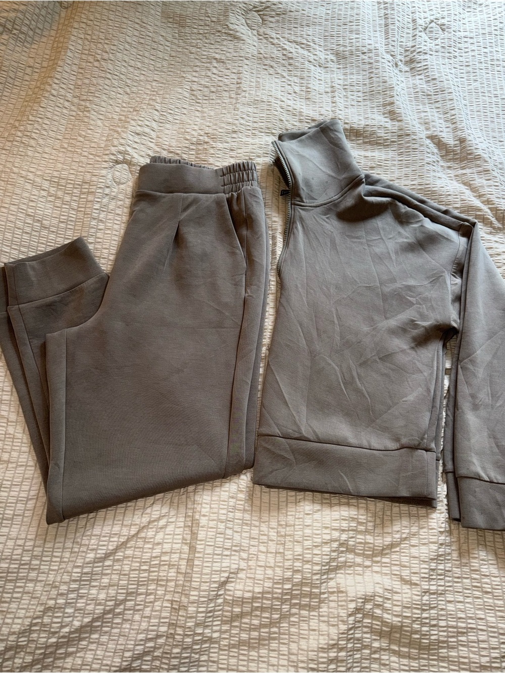 Avia Mushroom Scuba Jogger Set medium